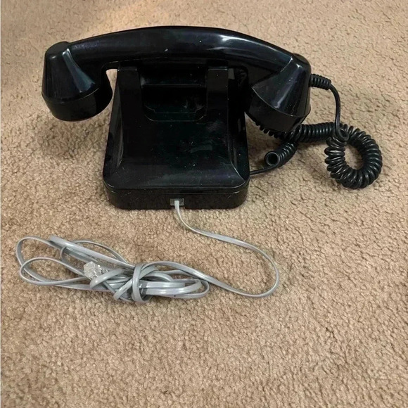 Black 50s Classic Desk Phone - Picture 8 of 10